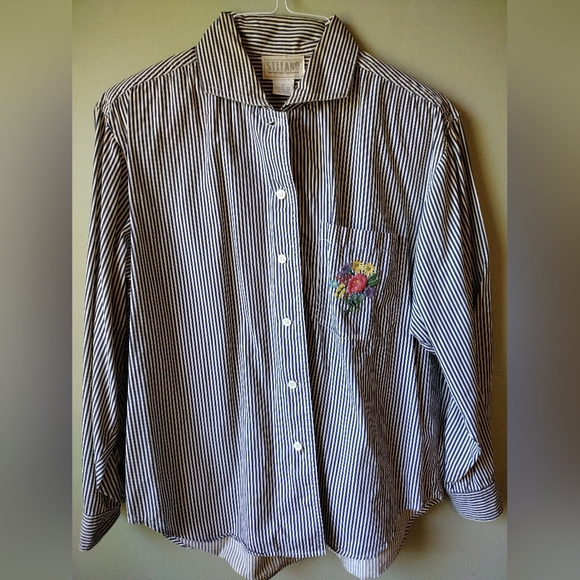 LIKE NEW Vtg Stefano World Wide Floral Embroidered Pocket Button Down Top - Picture 1 of 4